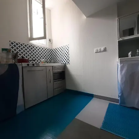Budget Studette Without Wifi, 5 Min From Paris Apartamento